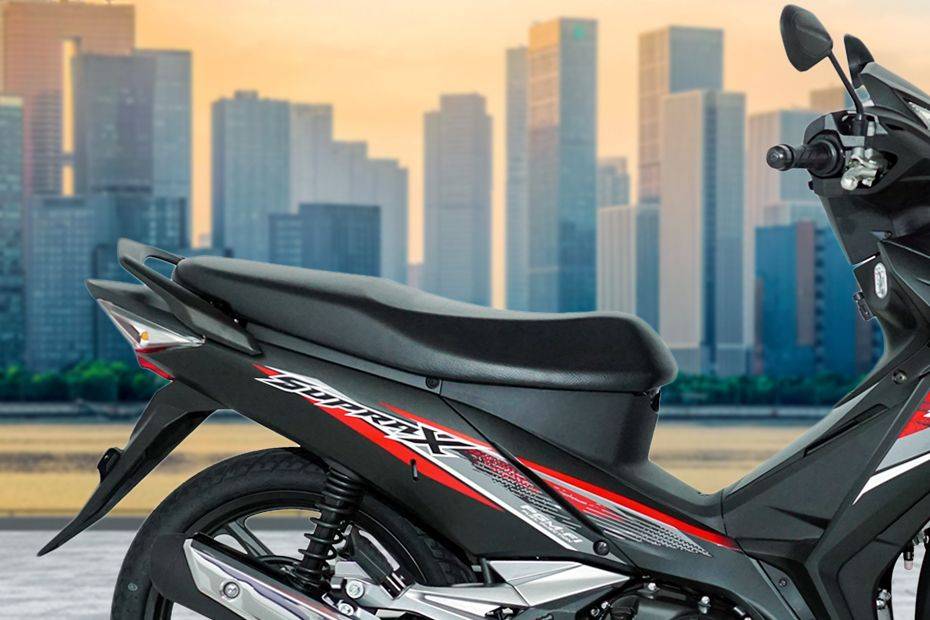 Honda Supra X 125 FI Rider Seat View Honda Supra X 125 FI Rider Seat View